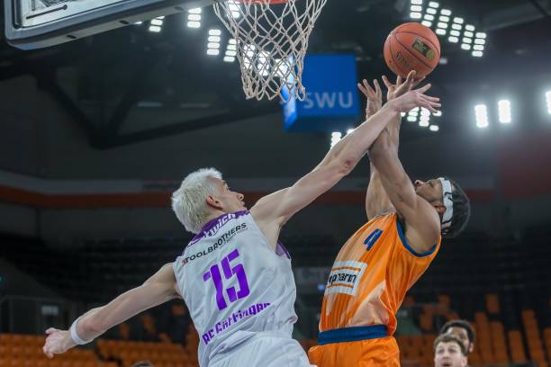 的背景下 的背景下