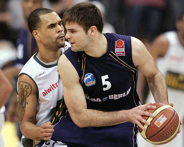 胜负总是伴 胜负总是伴