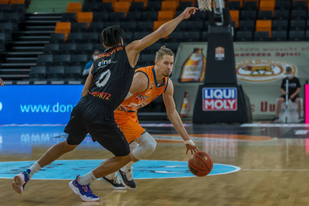 及战术创新 及战术创新